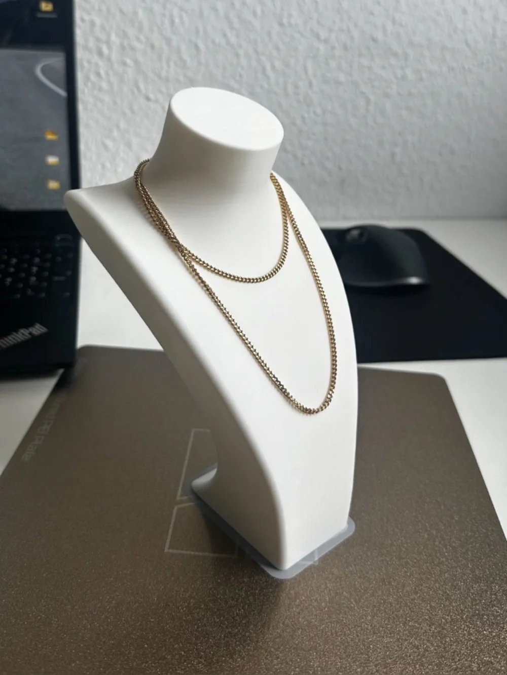 Minimalist Necklace Display Stand 200mm (7.9”) – 3D Printed Jewelry Holder